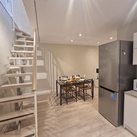 Barcelona Duplex De 3 Habitaciones โอสปิตาเล็ต เดอ โยเบรกัต ภายนอก รูปภาพ