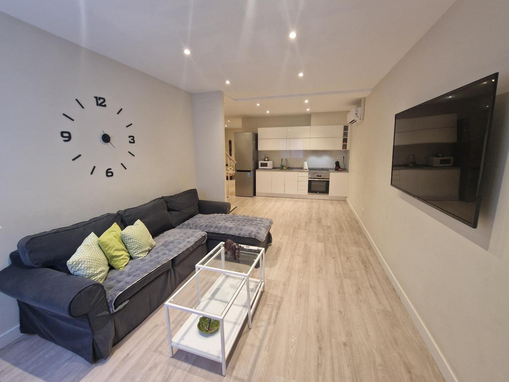 Barcelona Duplex De 3 Habitaciones โอสปิตาเล็ต เดอ โยเบรกัต ภายนอก รูปภาพ